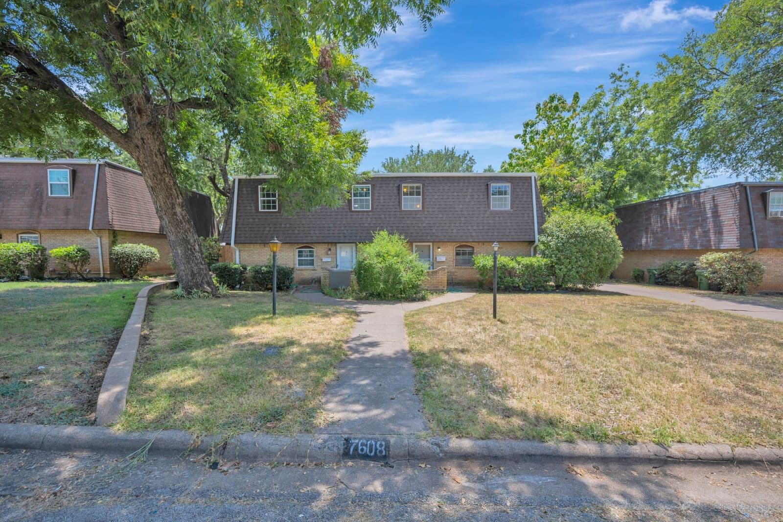 7608 Bridges Avenue - Photo