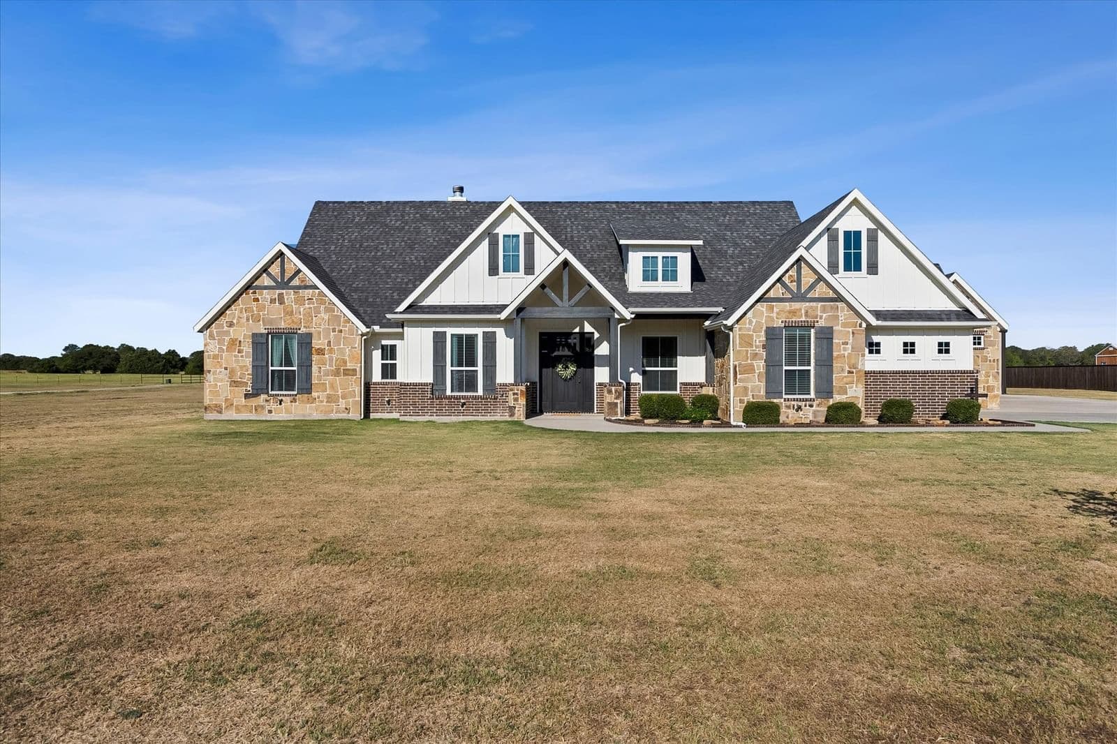 6120 Hidden Oaks Drive - Photo 3