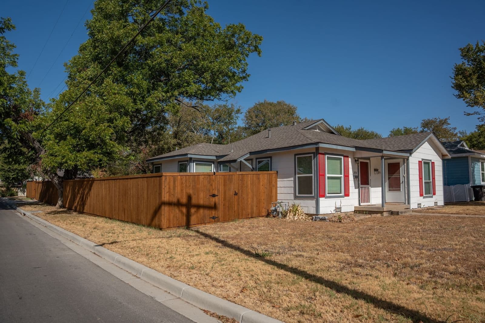2856 Halbert Street - Photo 2