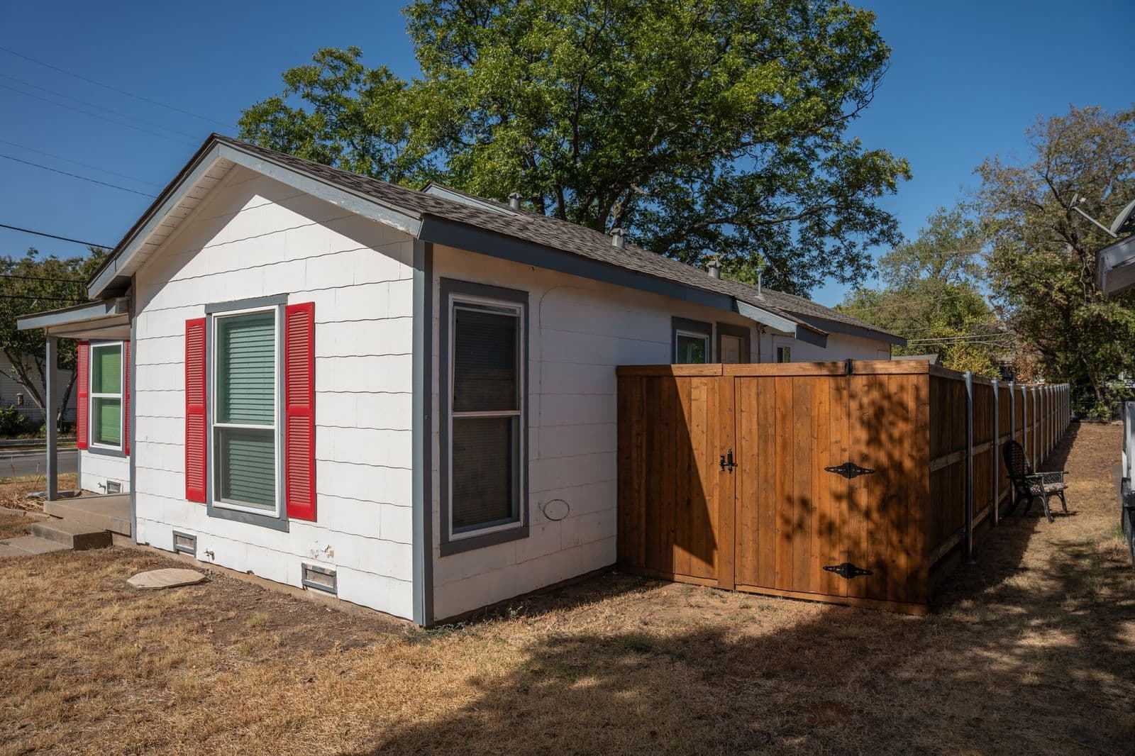 2856 Halbert Street - Photo 3
