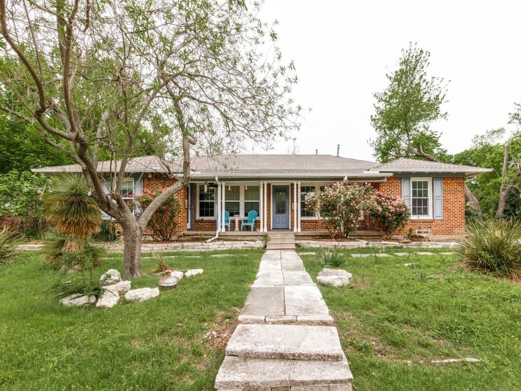 9520 Ash Creek Drive - Photo 2