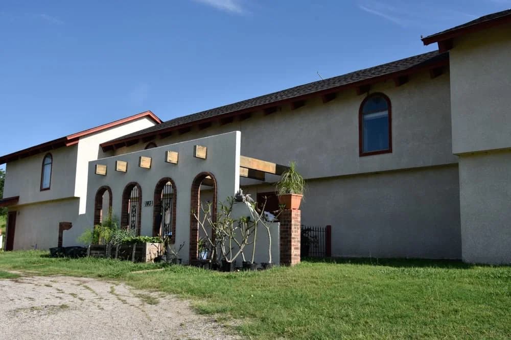 143 Private Road 1509 - Photo 3