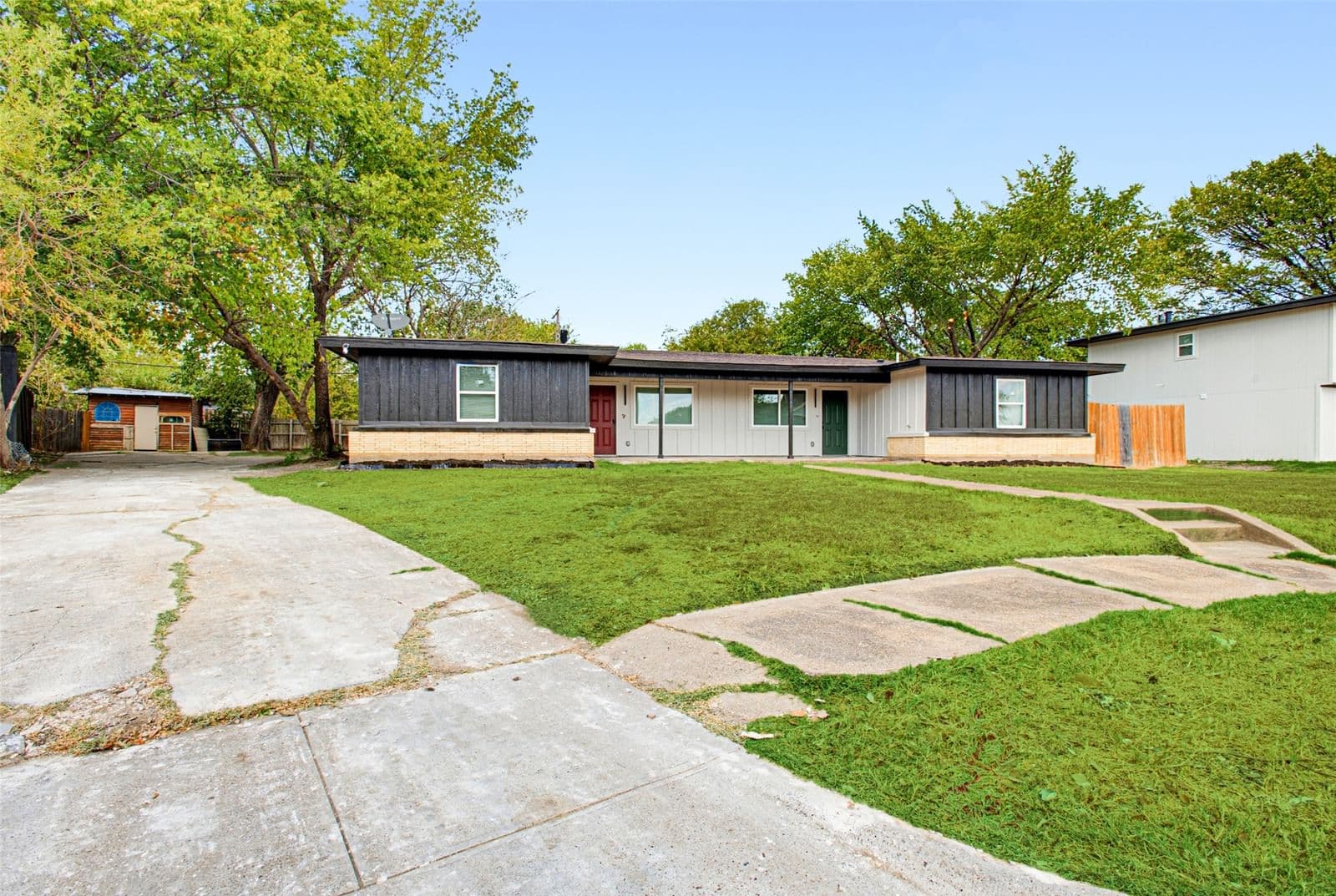 418 Dawson Circle - Photo 2