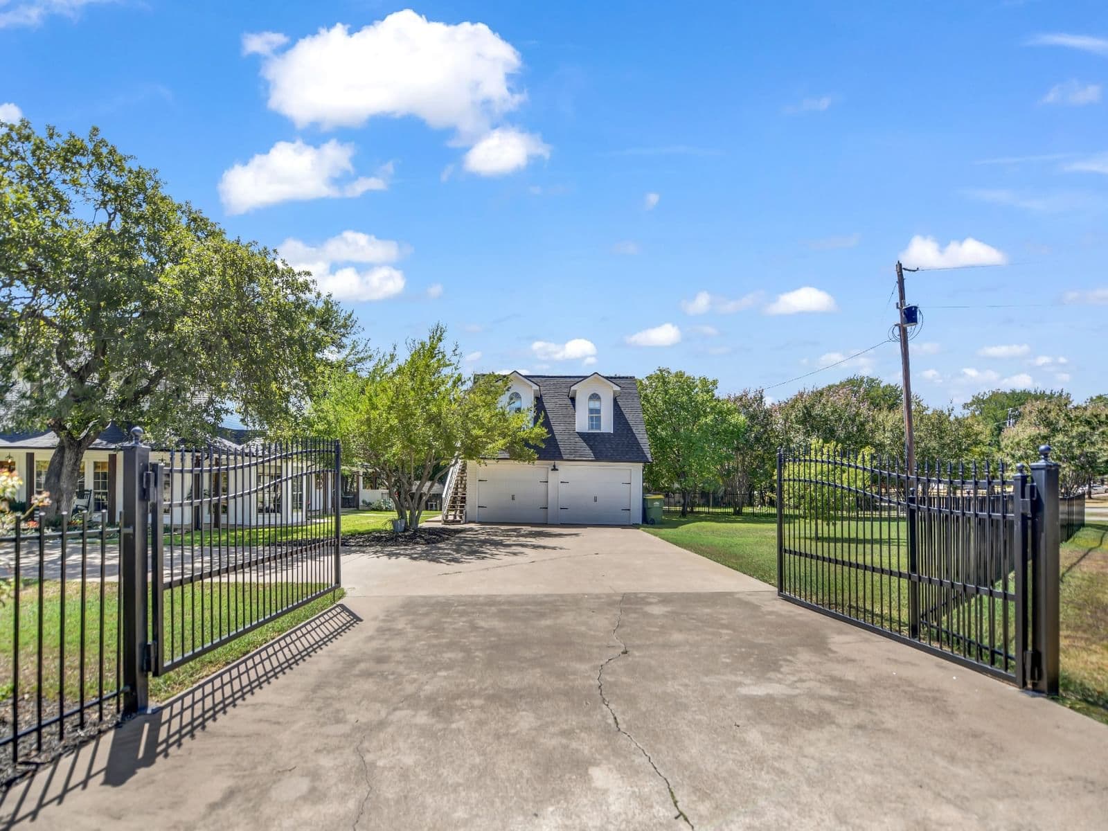 105 Mariah Drive - Photo 2