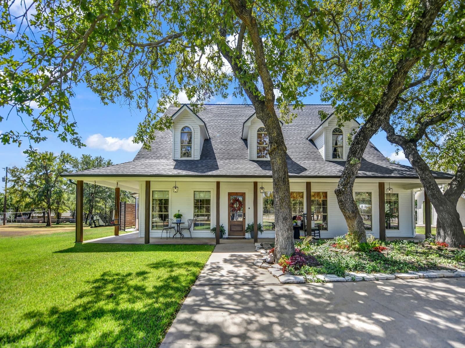 105 Mariah Drive - Photo