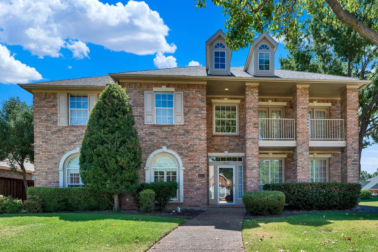 4020 MAYFLOWER Lane - Photo