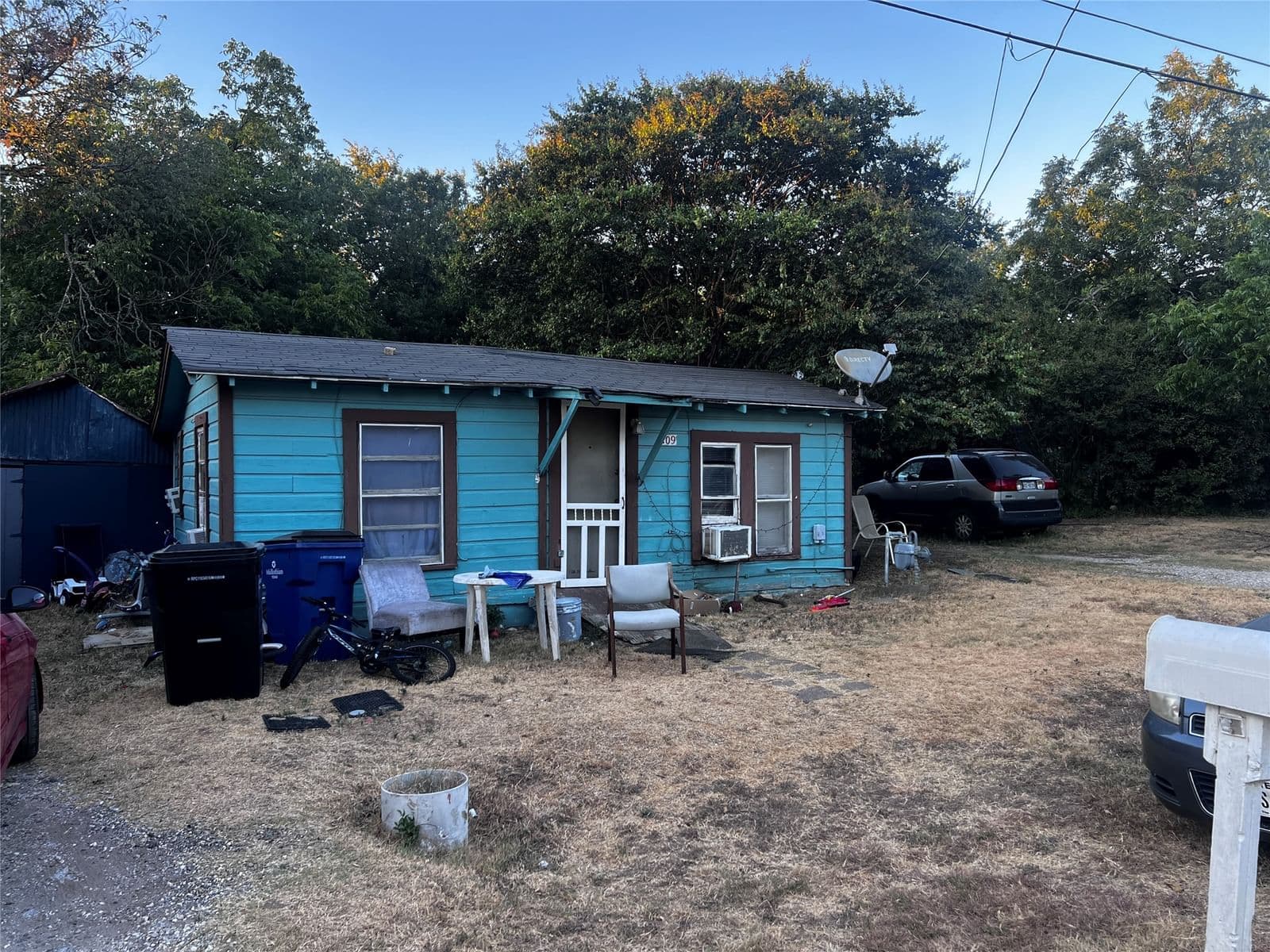109 E Indiana Avenue - Photo
