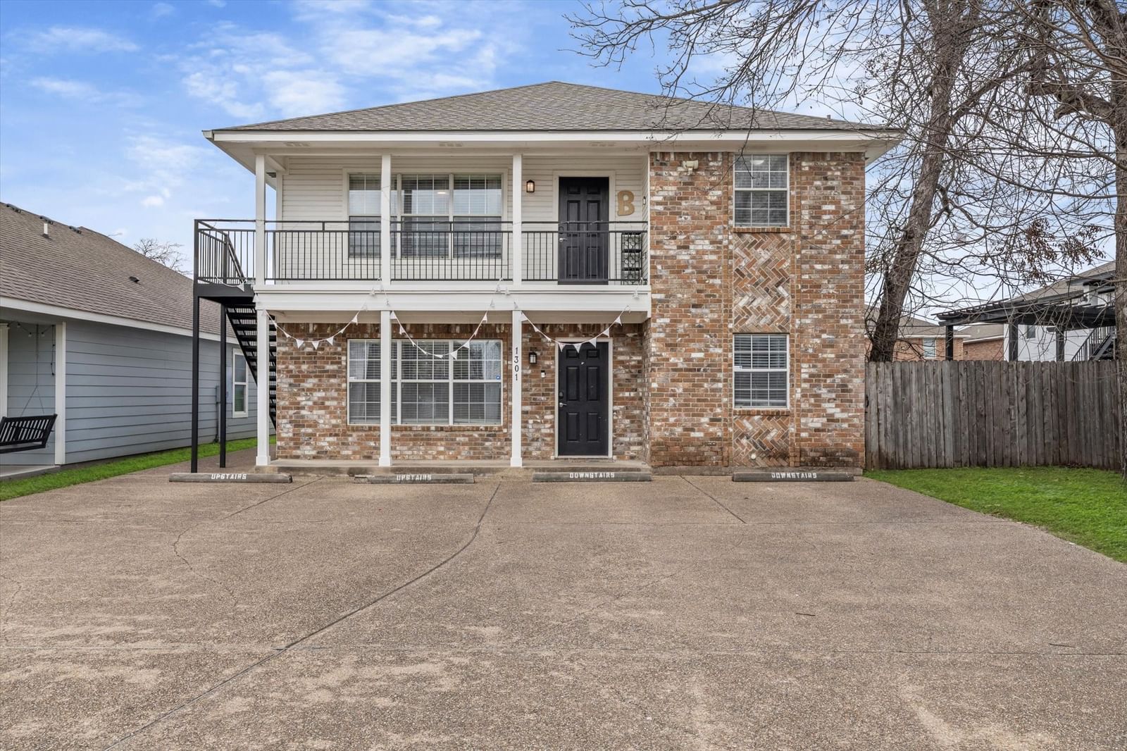1301 Wood Avenue A & B - Photo