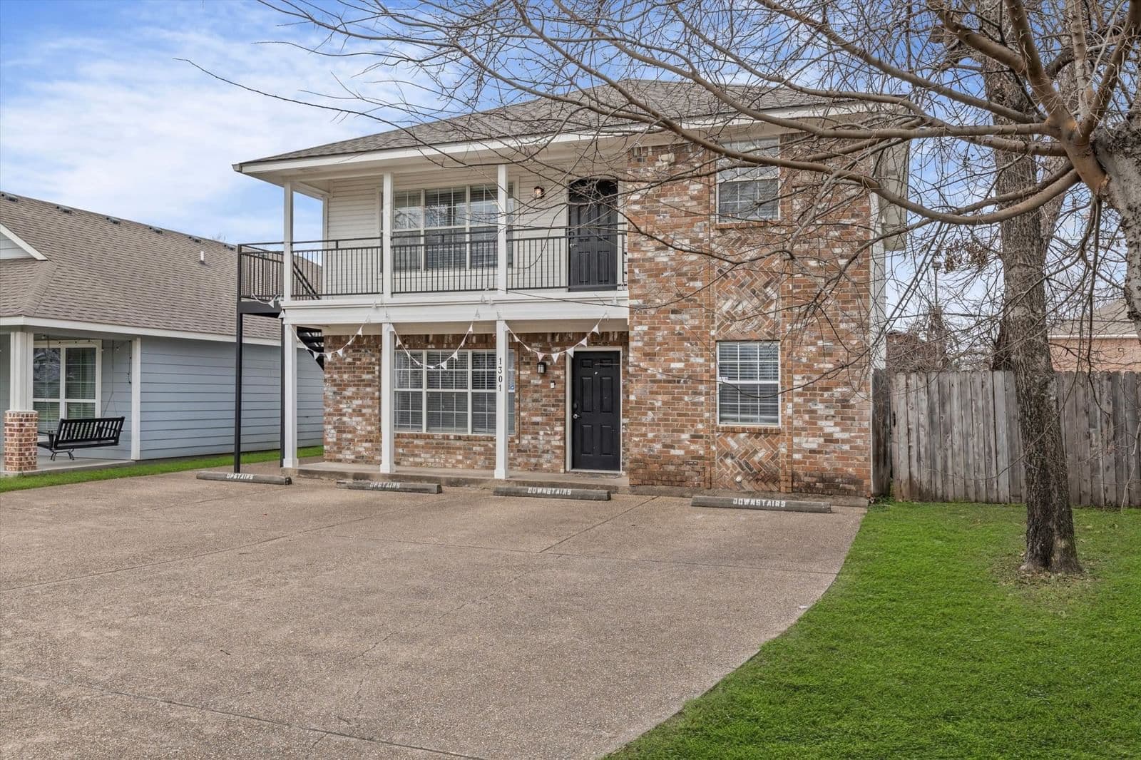 1301 Wood Avenue A & B - Photo 2