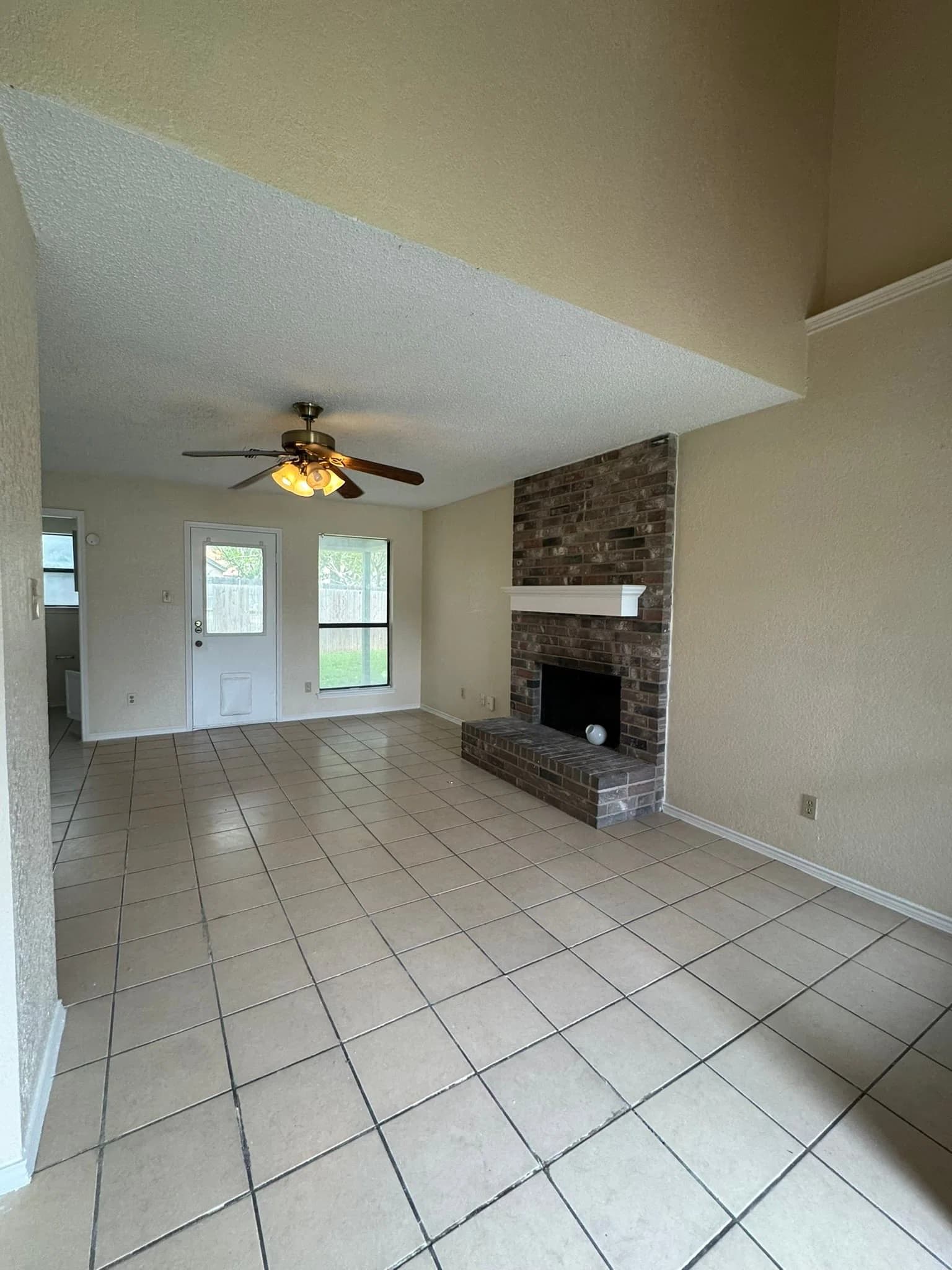 4524 Halyard Court 4524&4528 - Photo 2