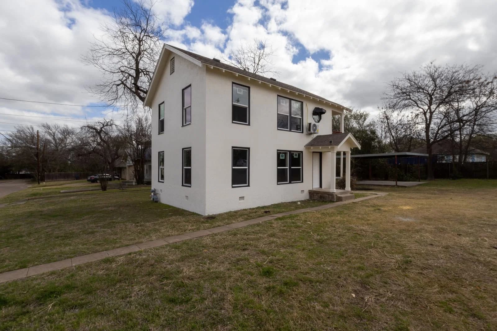1704 Ethel Avenue B - Photo 2
