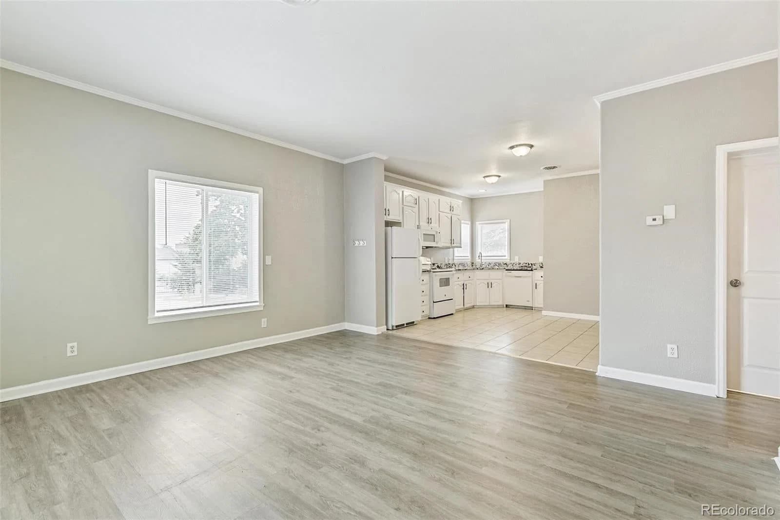 4524 Thompson Court - Photo 3