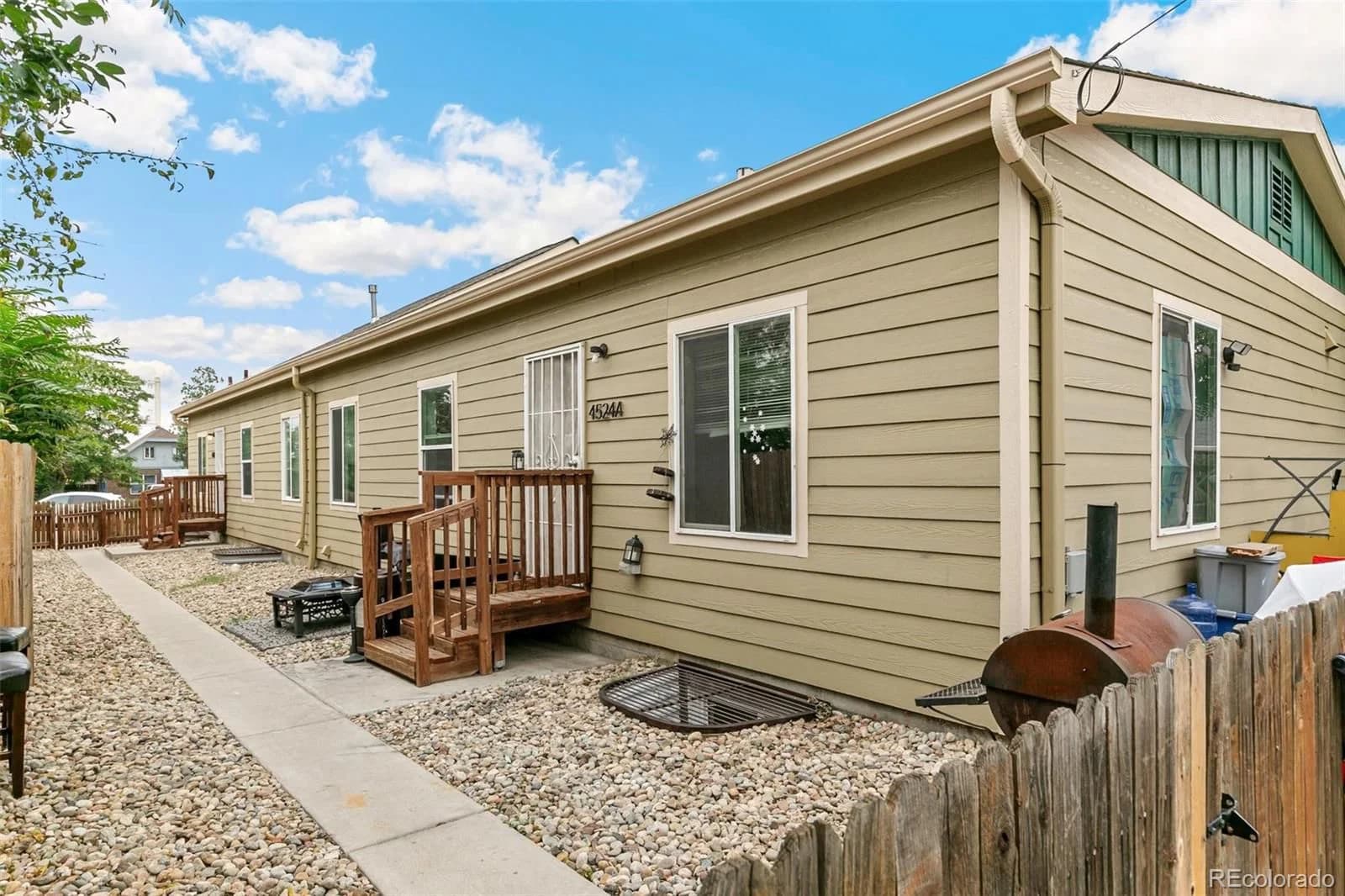 4524 Thompson Court - Photo 2