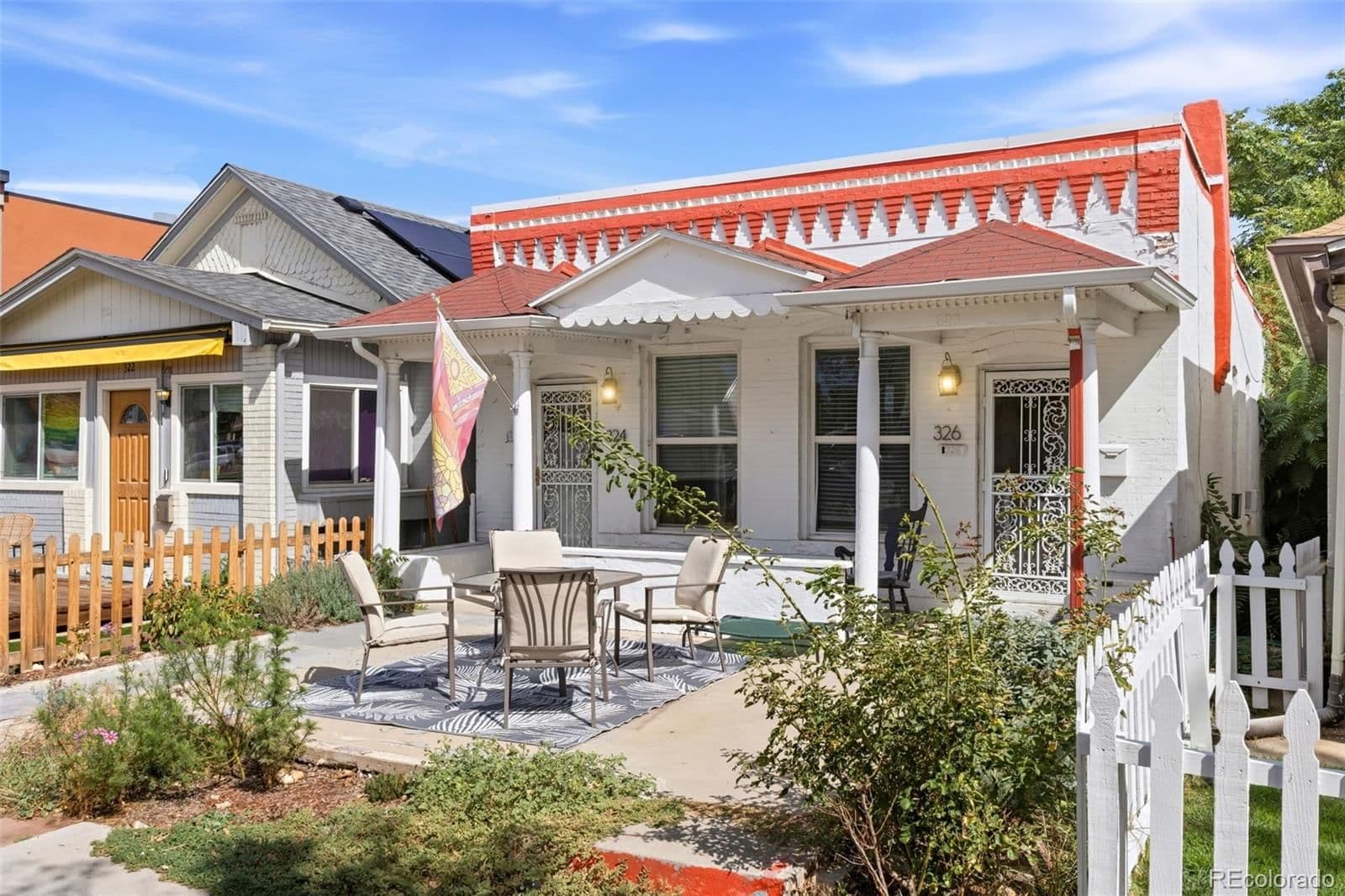 324 Logan Street - Photo 2