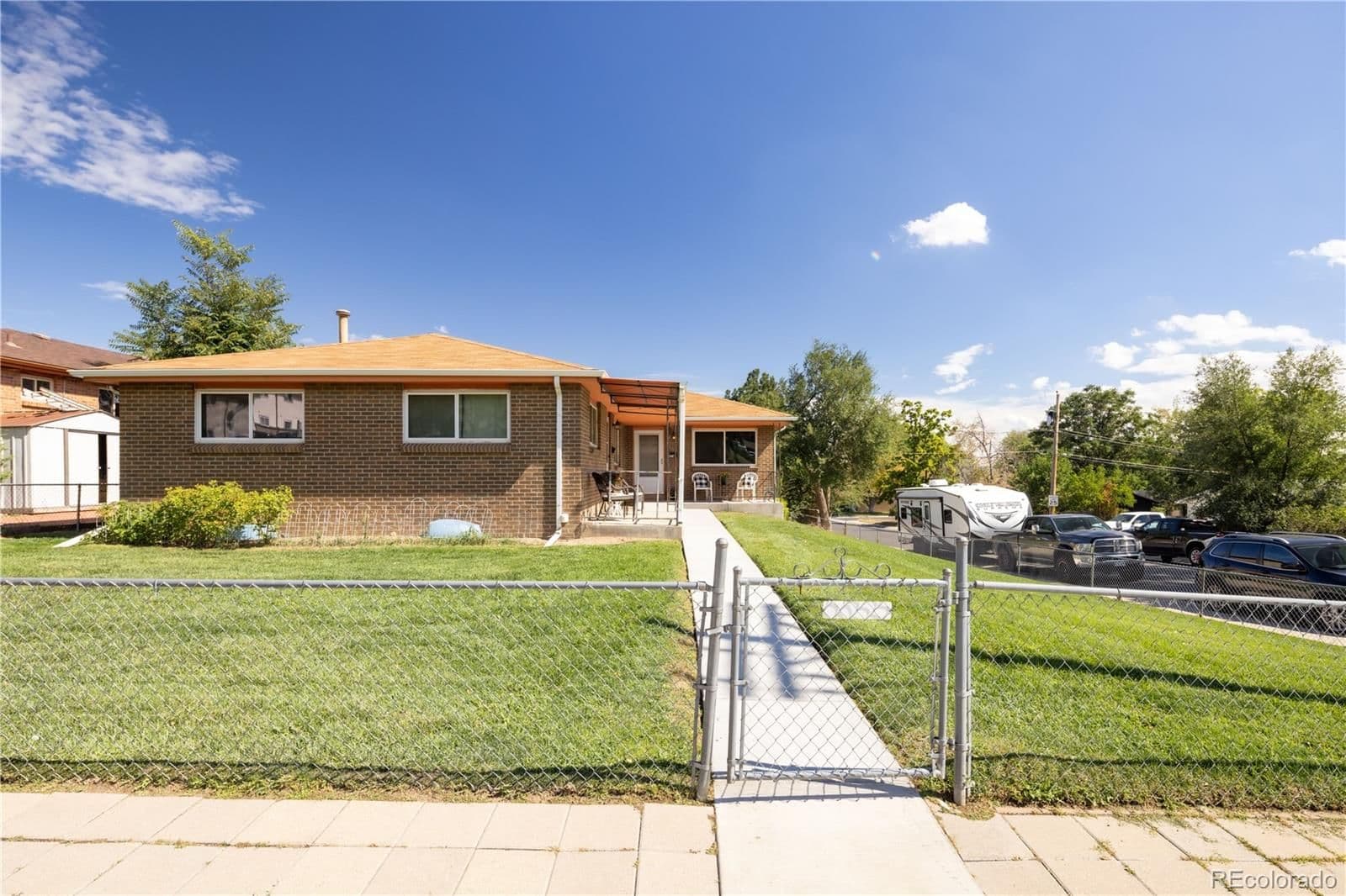 3553 Tufts Avenue - Photo 2