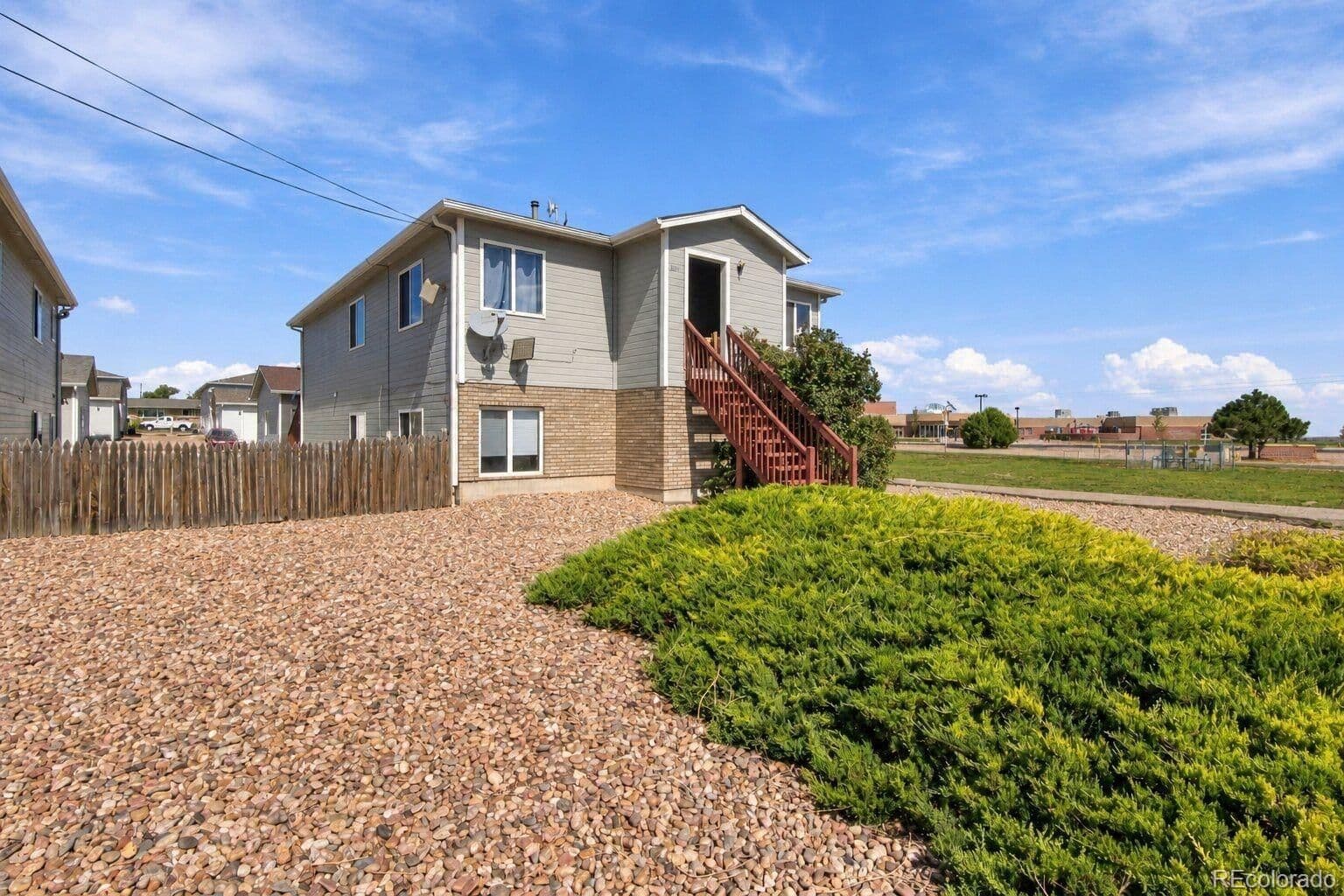 585 Woodward Avenue - Photo 3