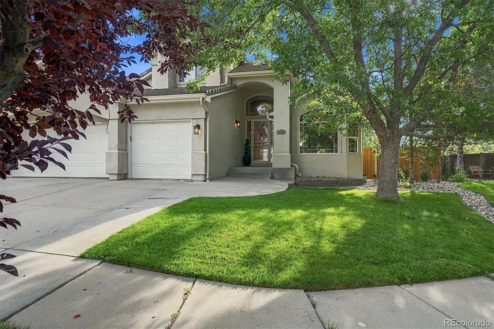 5554 Ida Drive - Photo 2