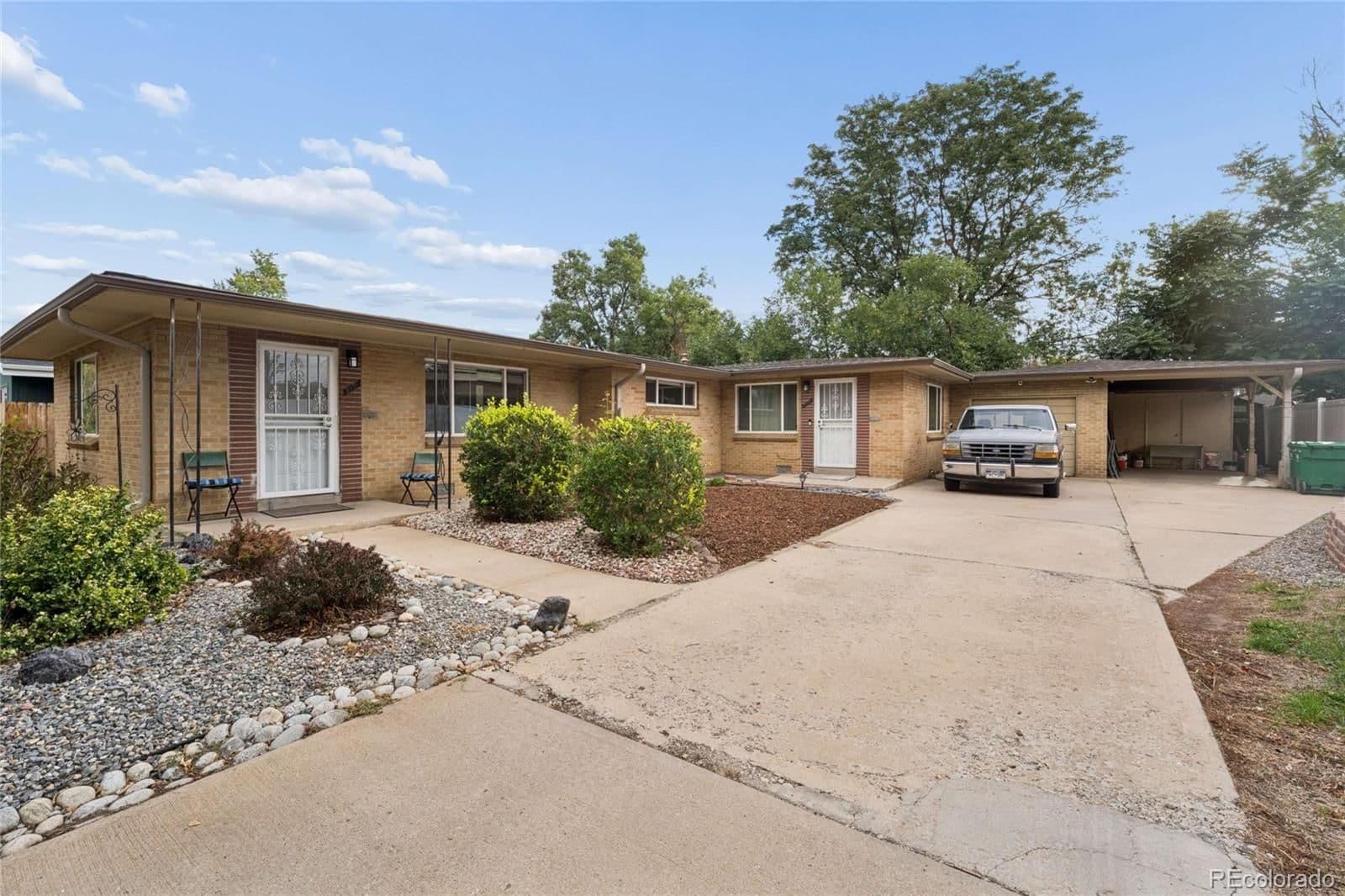 3990 Marshall Street - Photo
