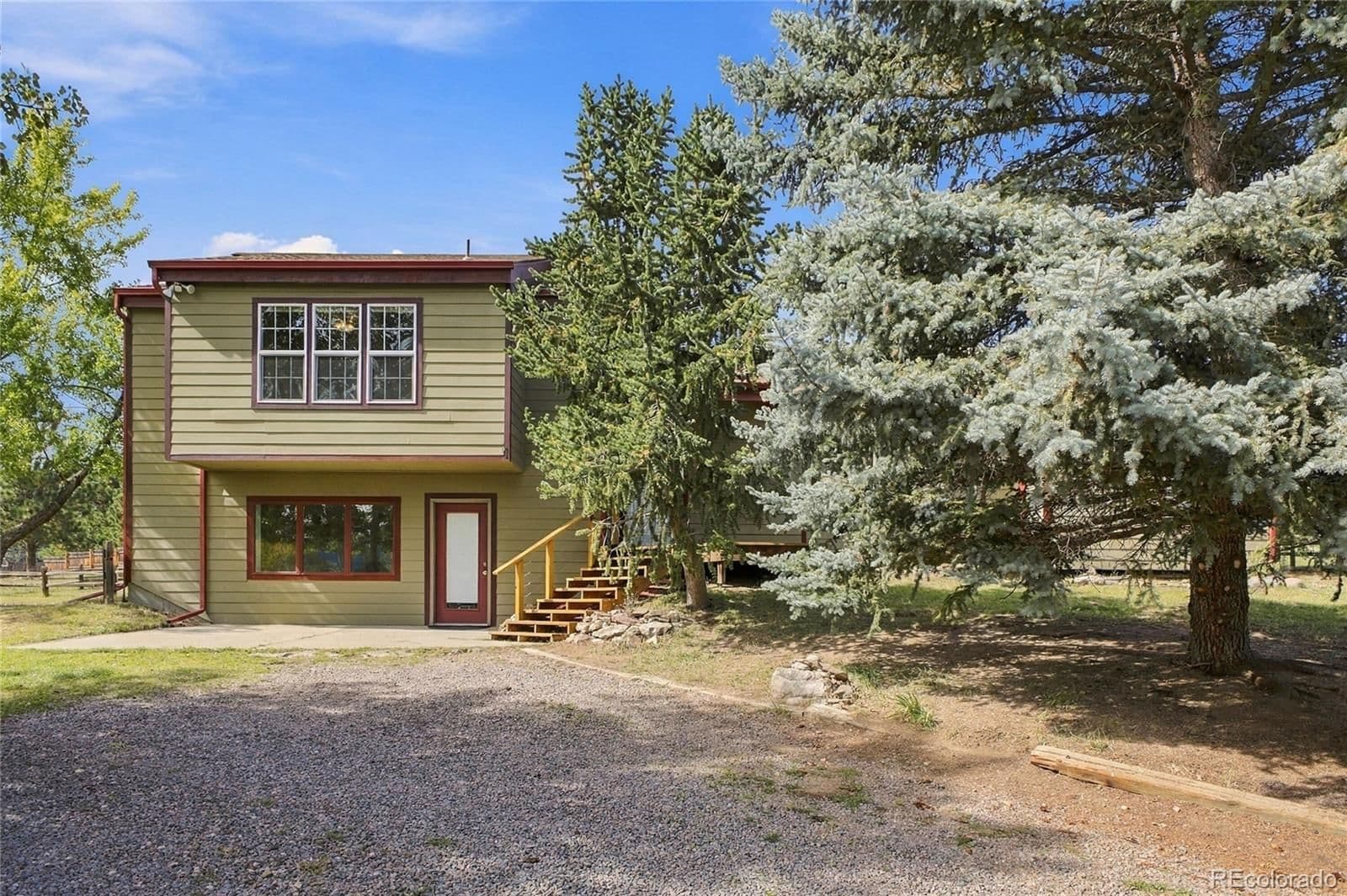 5127 Greenwood Court - Photo 2