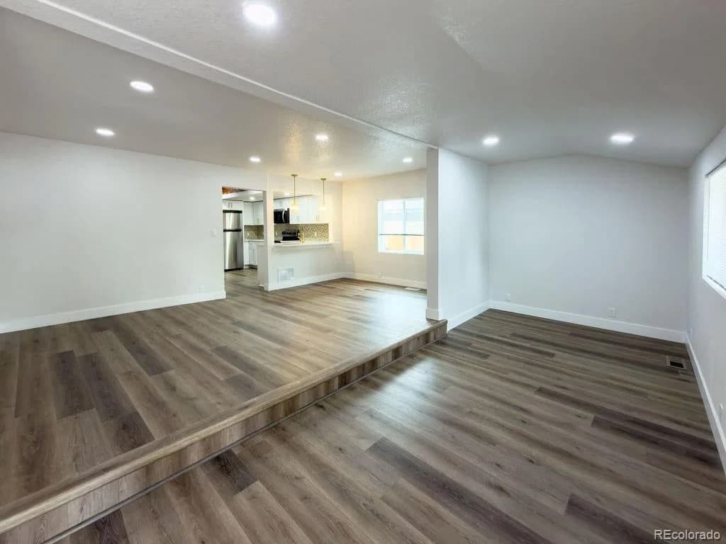 4279 Pennsylvania Street - Photo 2
