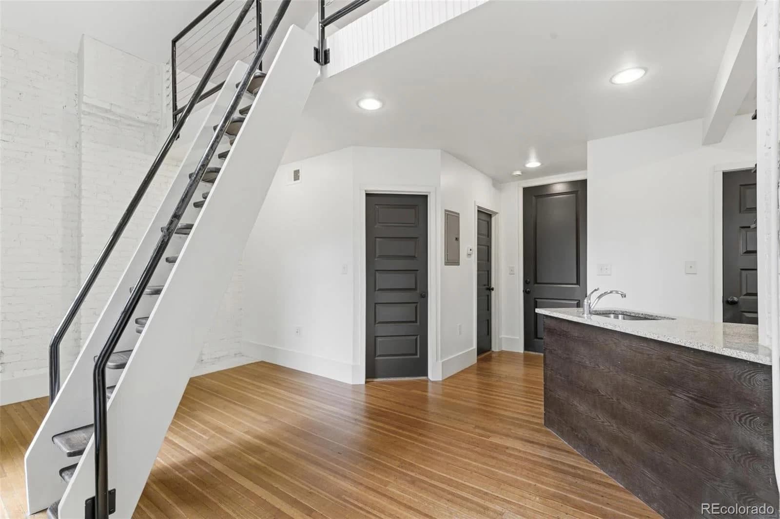 1307 Franklin Street - Photo 3