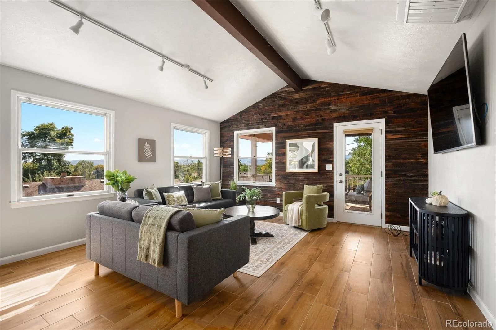 6767 Iris Street - Photo