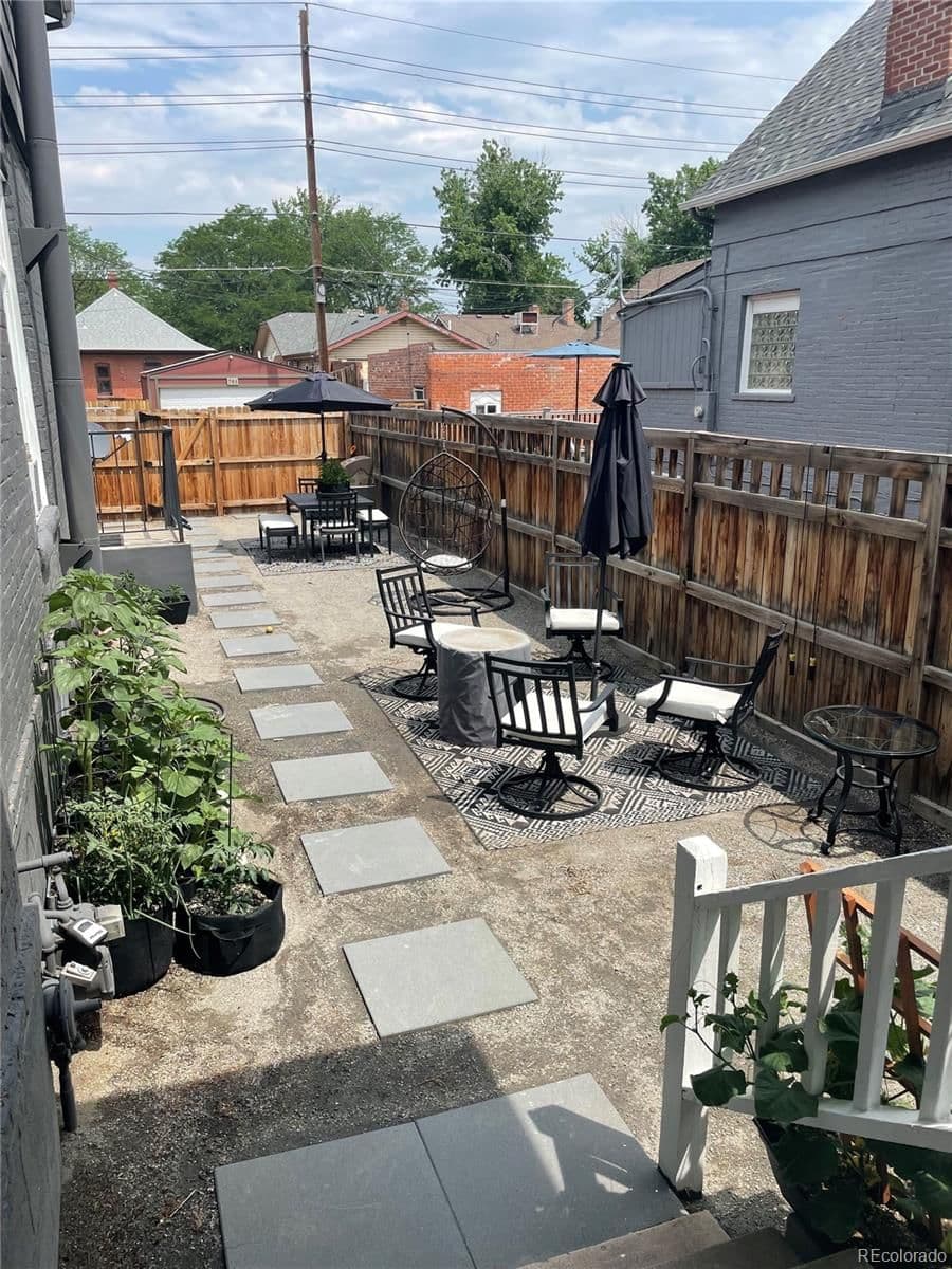 768 Lincoln Street - Photo 3