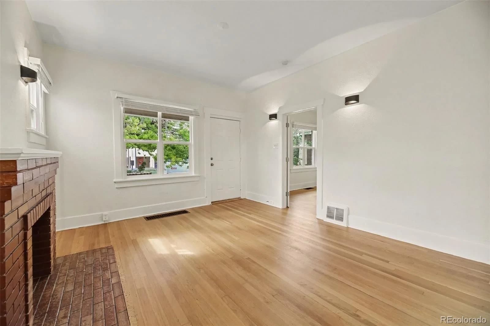 1632 Irving Street - Photo 3