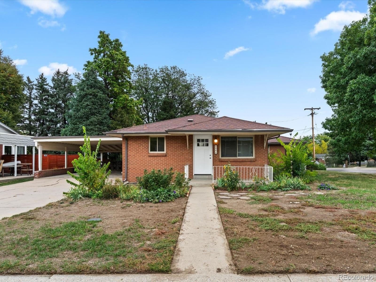 2506 Moore Street - Photo 2