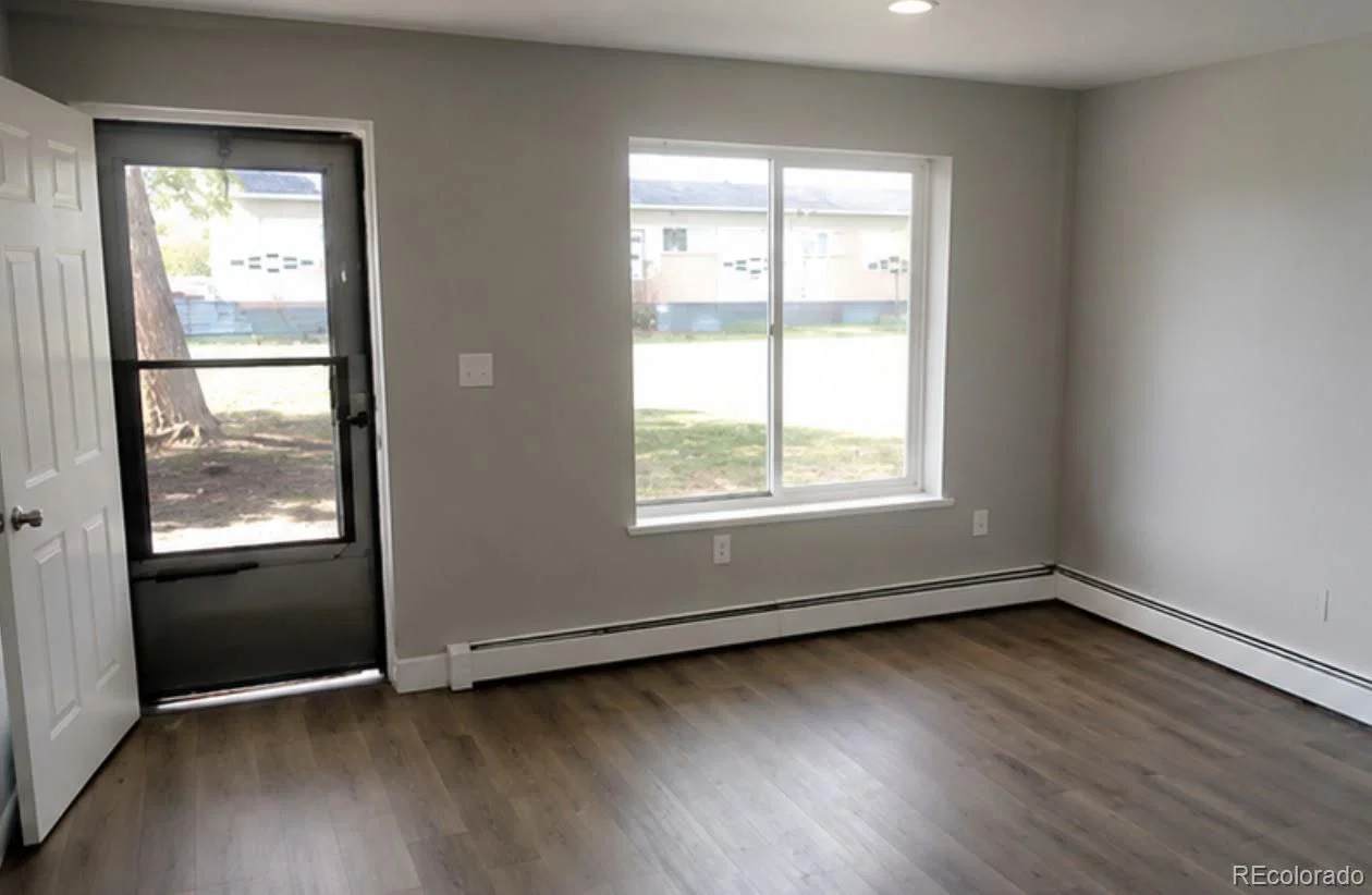 4729 7th Avenue - Photo 2