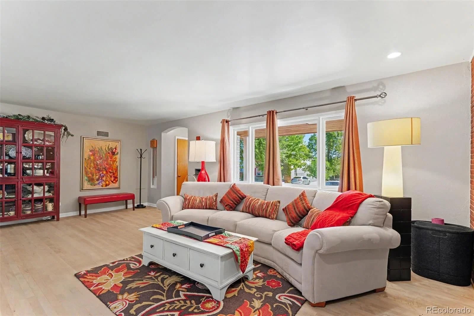 1385 Dayton Street - Photo