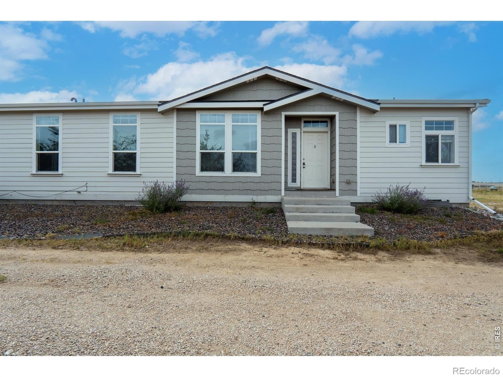 569 Bonnie Lane - Photo 2
