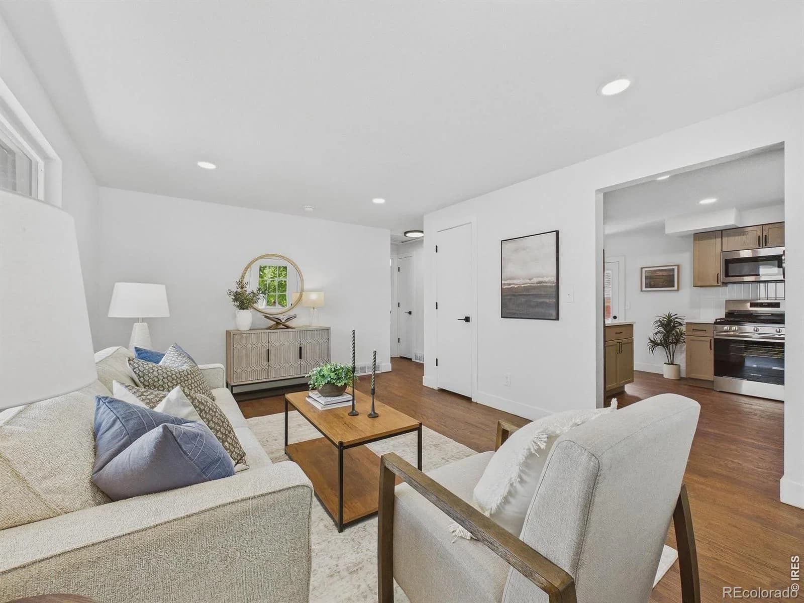 1372 Zenobia Street - Photo 3