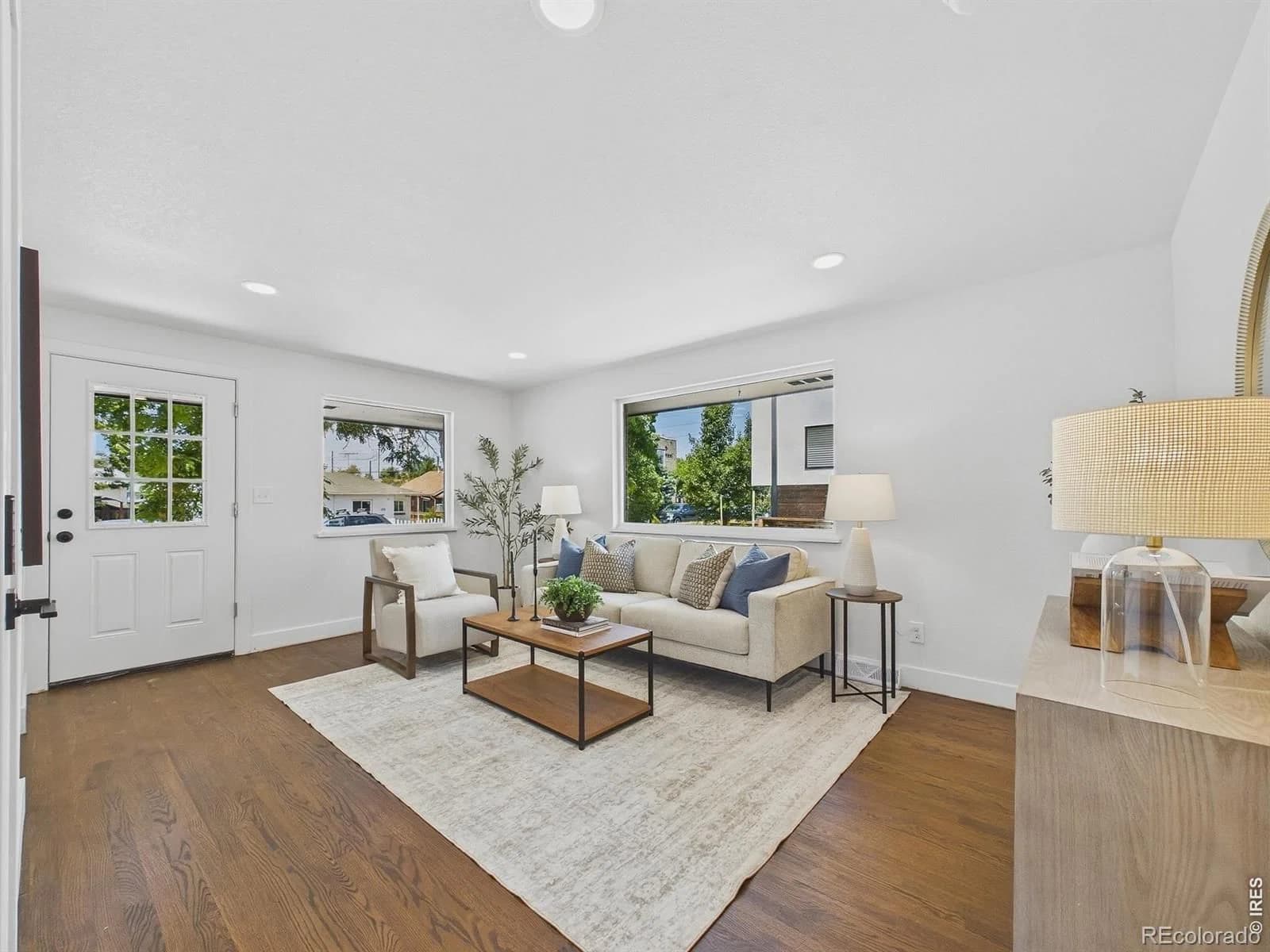 1372 Zenobia Street - Photo 2