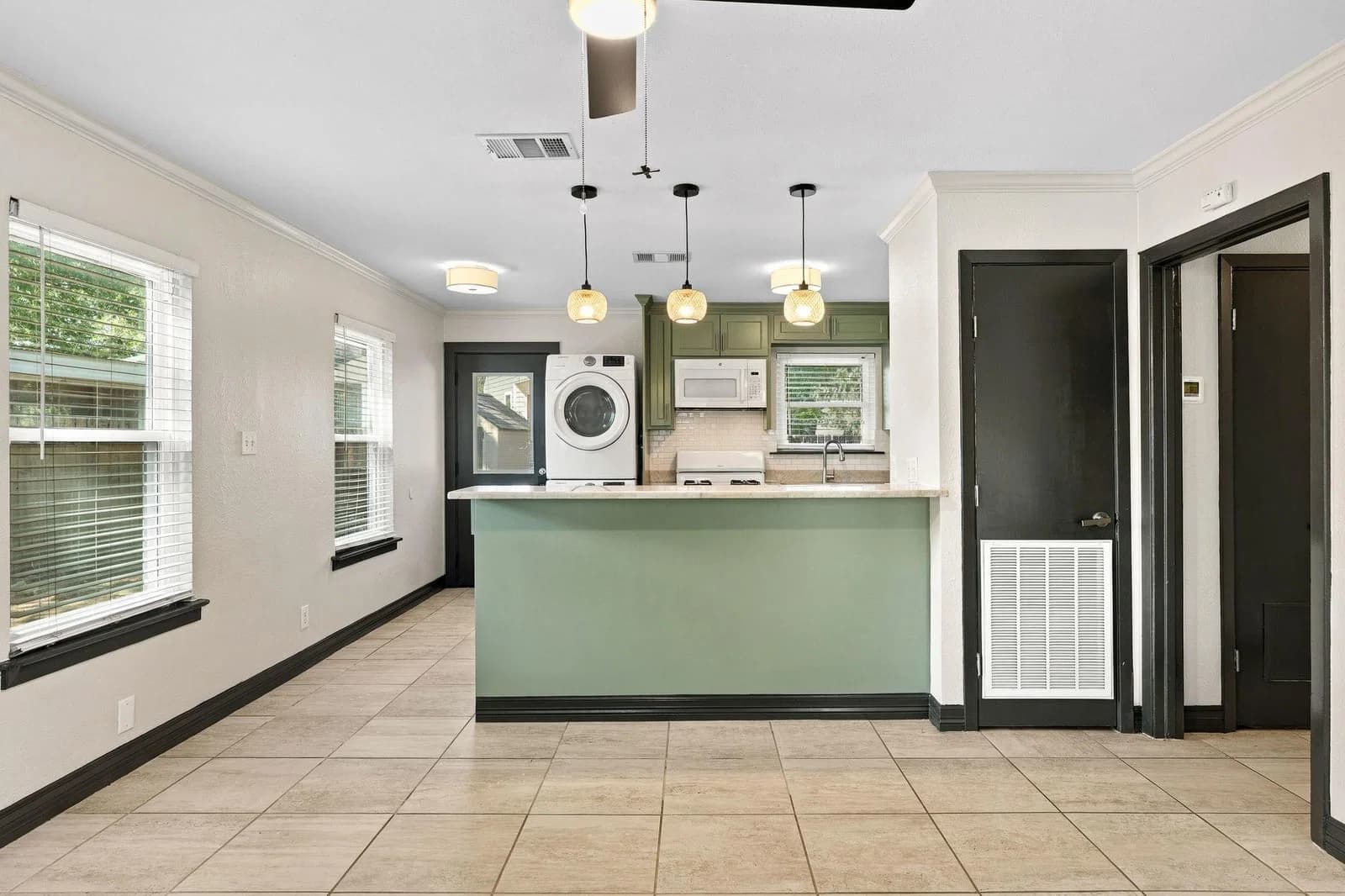 904  Plateau Circle - Photo 3
