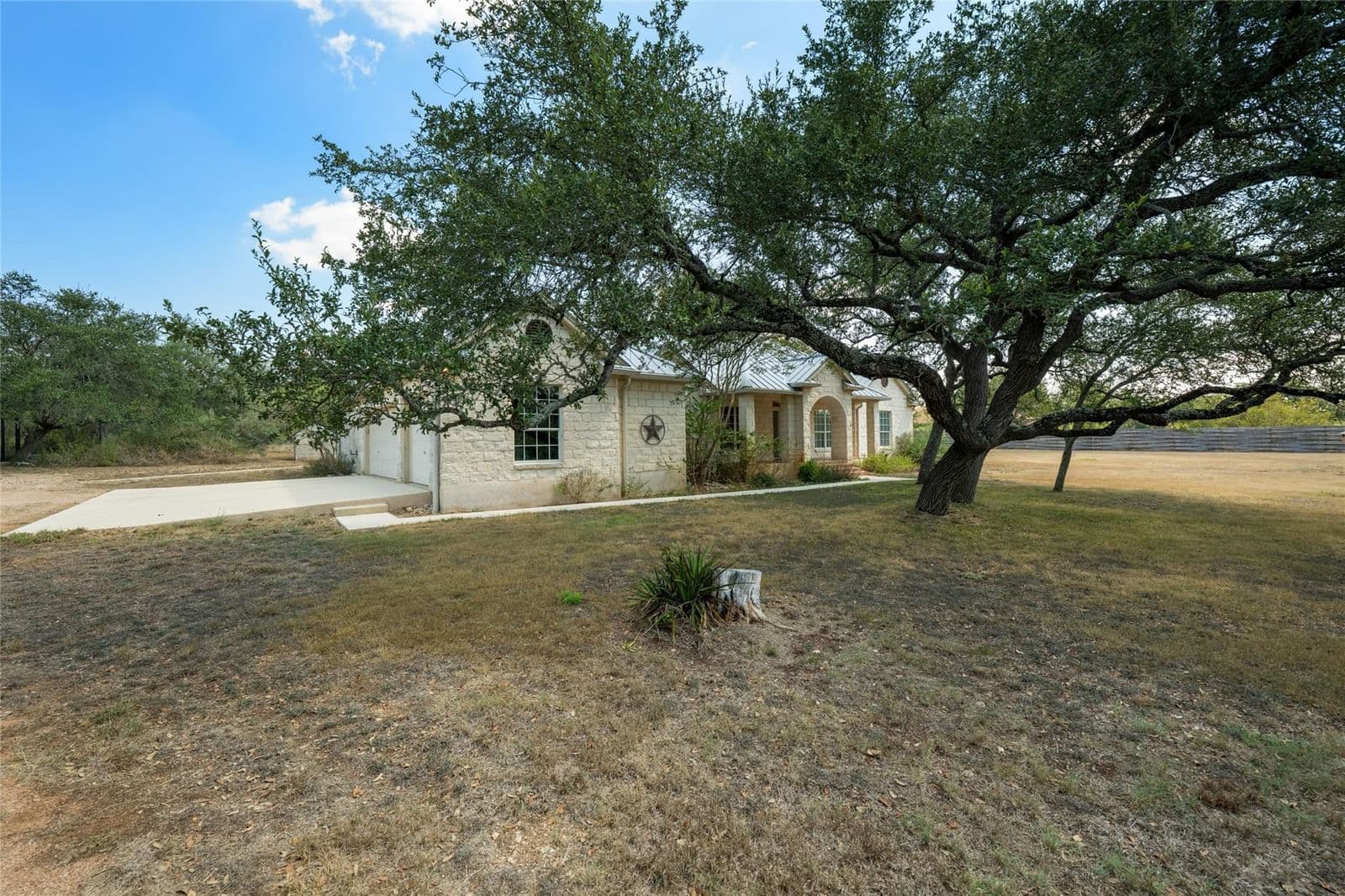 1211  Quail Ridge Dr - Photo 3