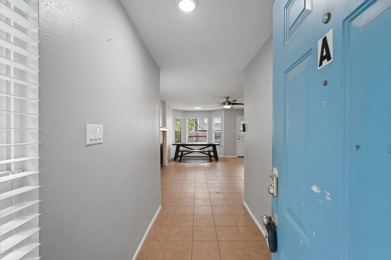 2100  Kenneth Ave - Photo 2