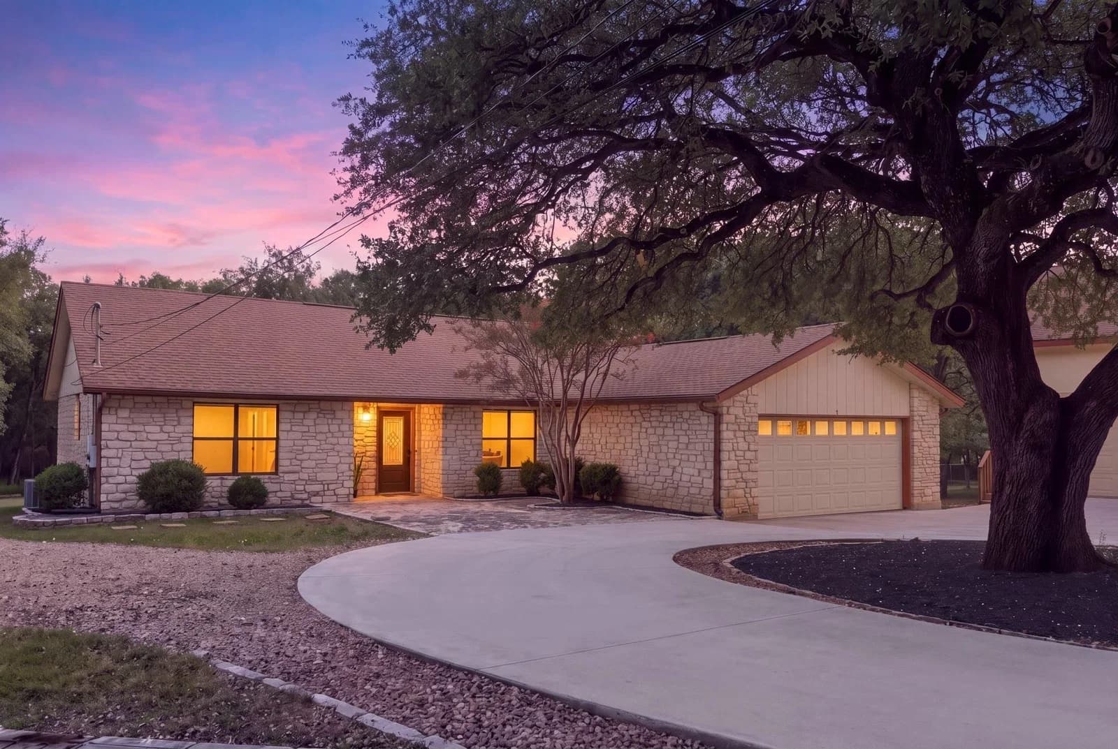 4300  Las Plumas Ct - Photo 2