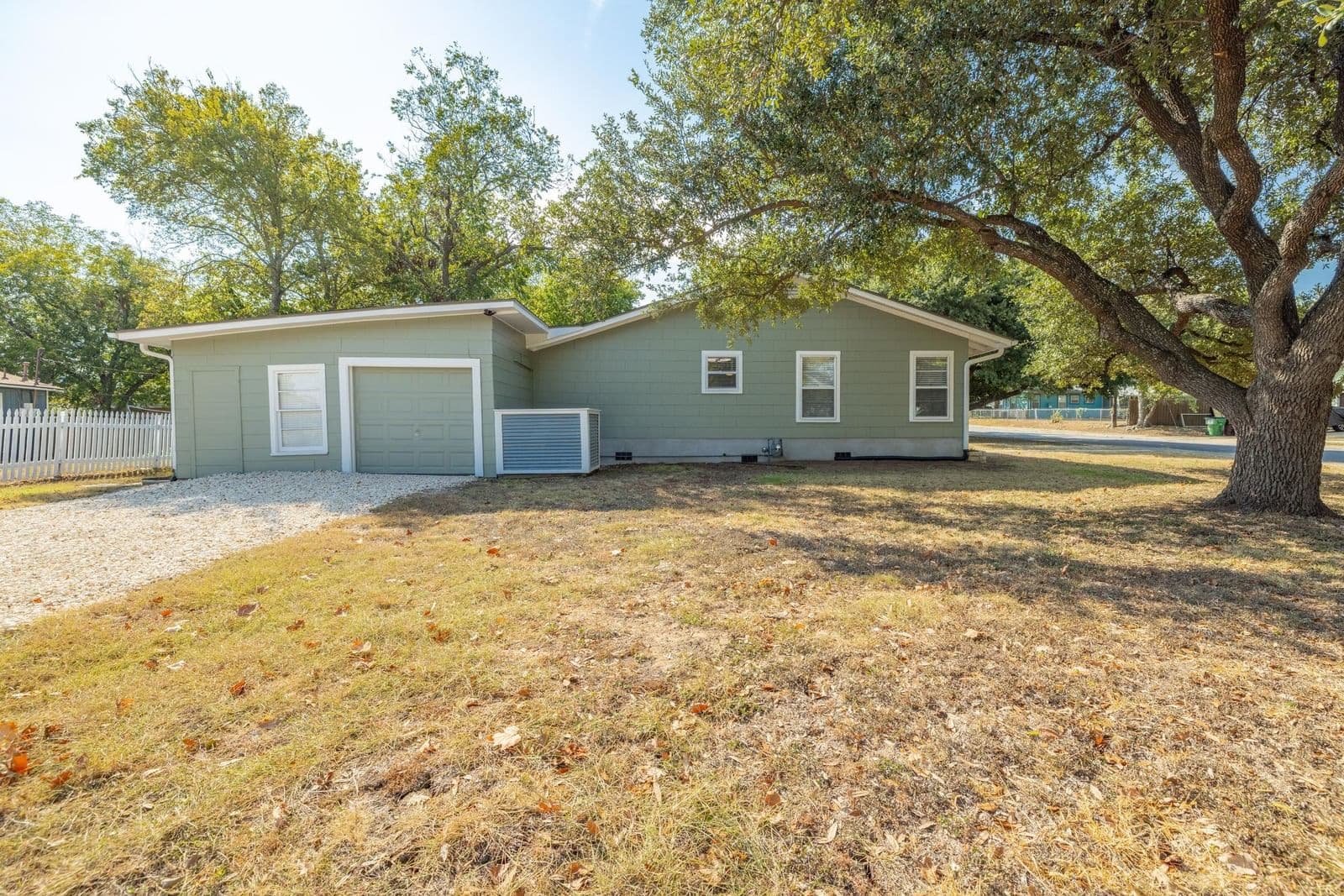 307 N Black St - Photo 3