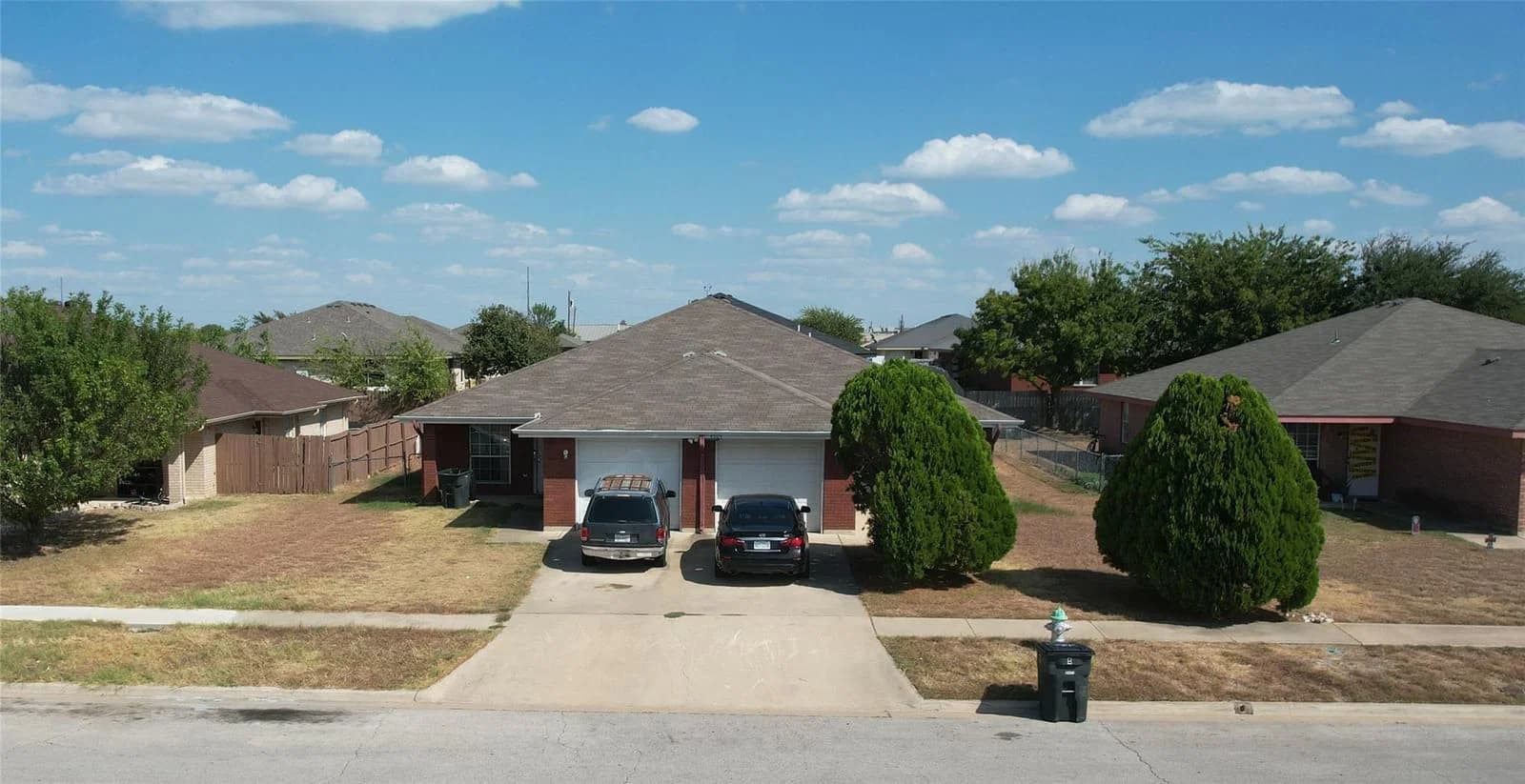 4604  Bowles Dr - Photo