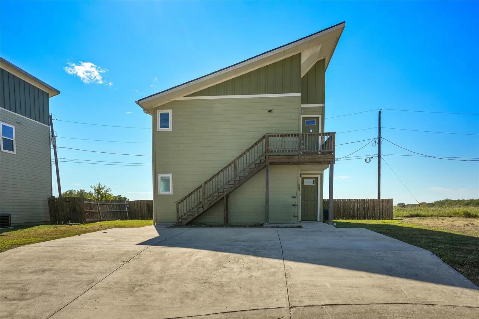 803  Hallie Cv  #A/B - Photo 2