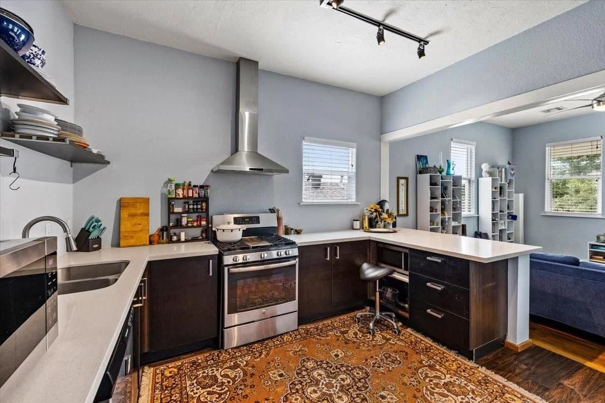 2710  Avenue P 1/2 - Photo 3