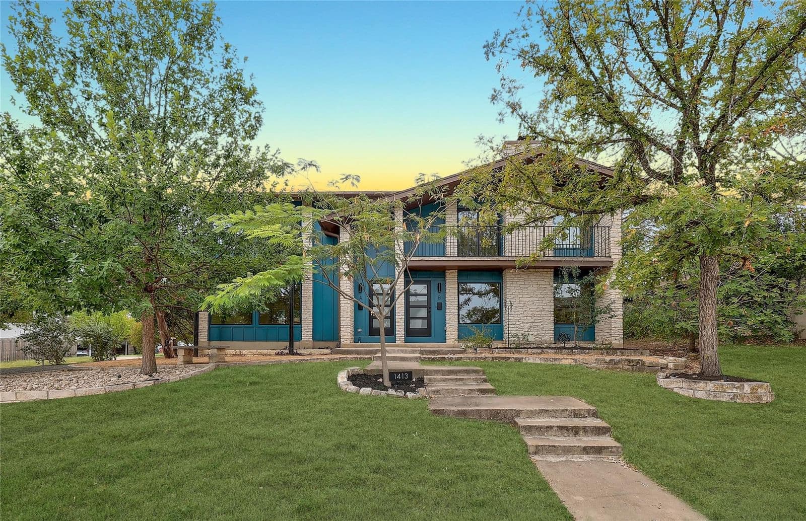 1413  Valleyridge Dr - Photo