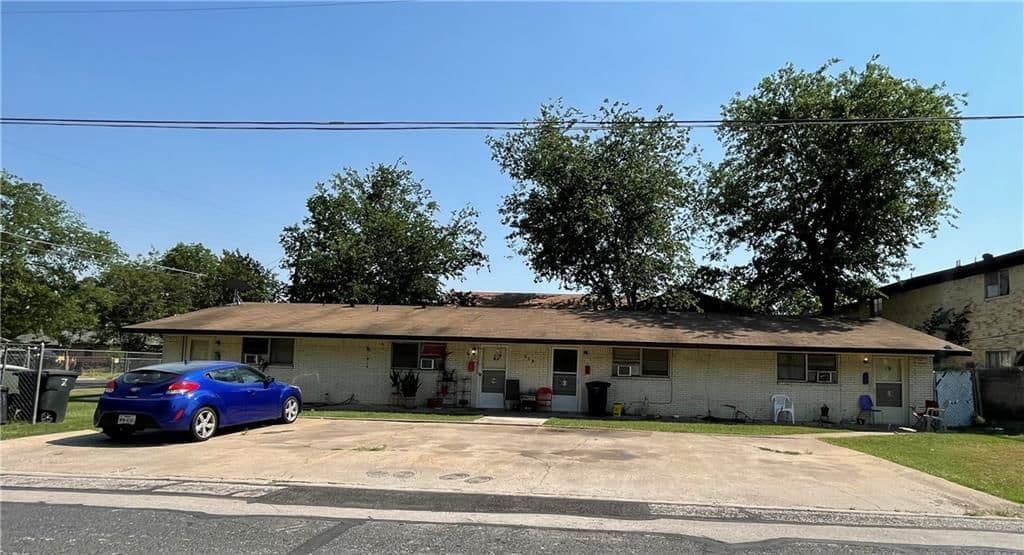 608  Harbour Ave - Photo