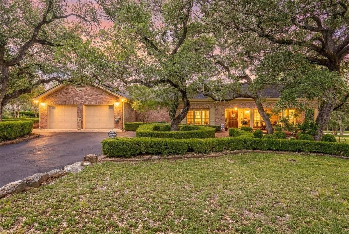 50  Brookmeadow Dr - Photo