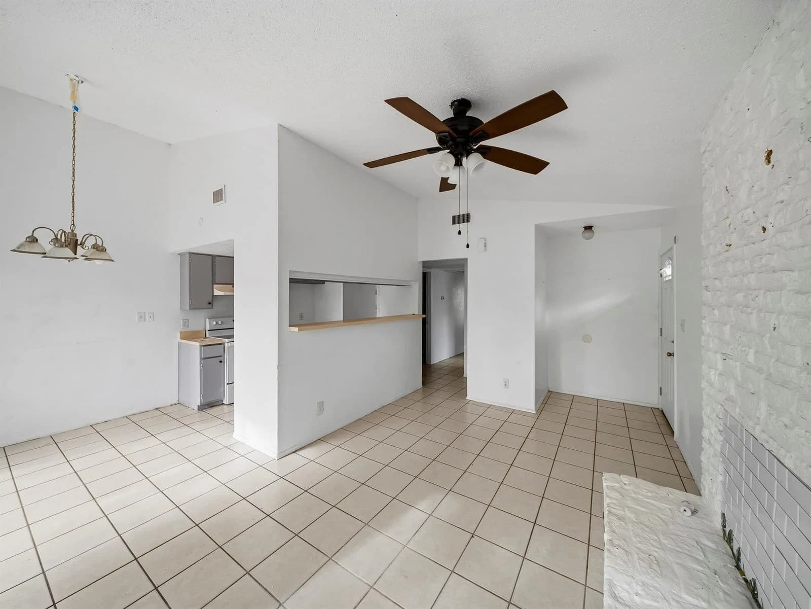 919  Fieldwood Dr - Photo 3