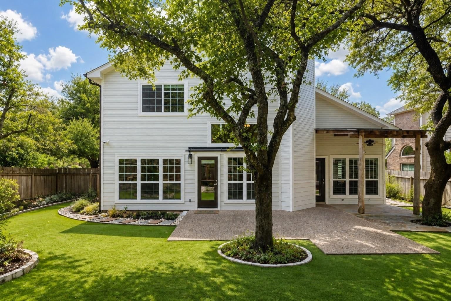 11402  Chessington Dr - Photo 3