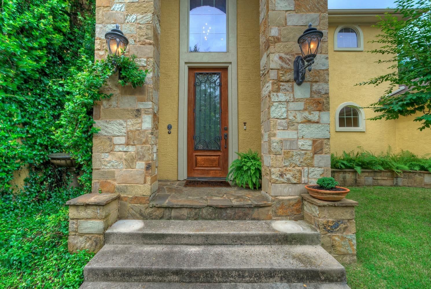 15705  Wildwood TRL - Photo 2