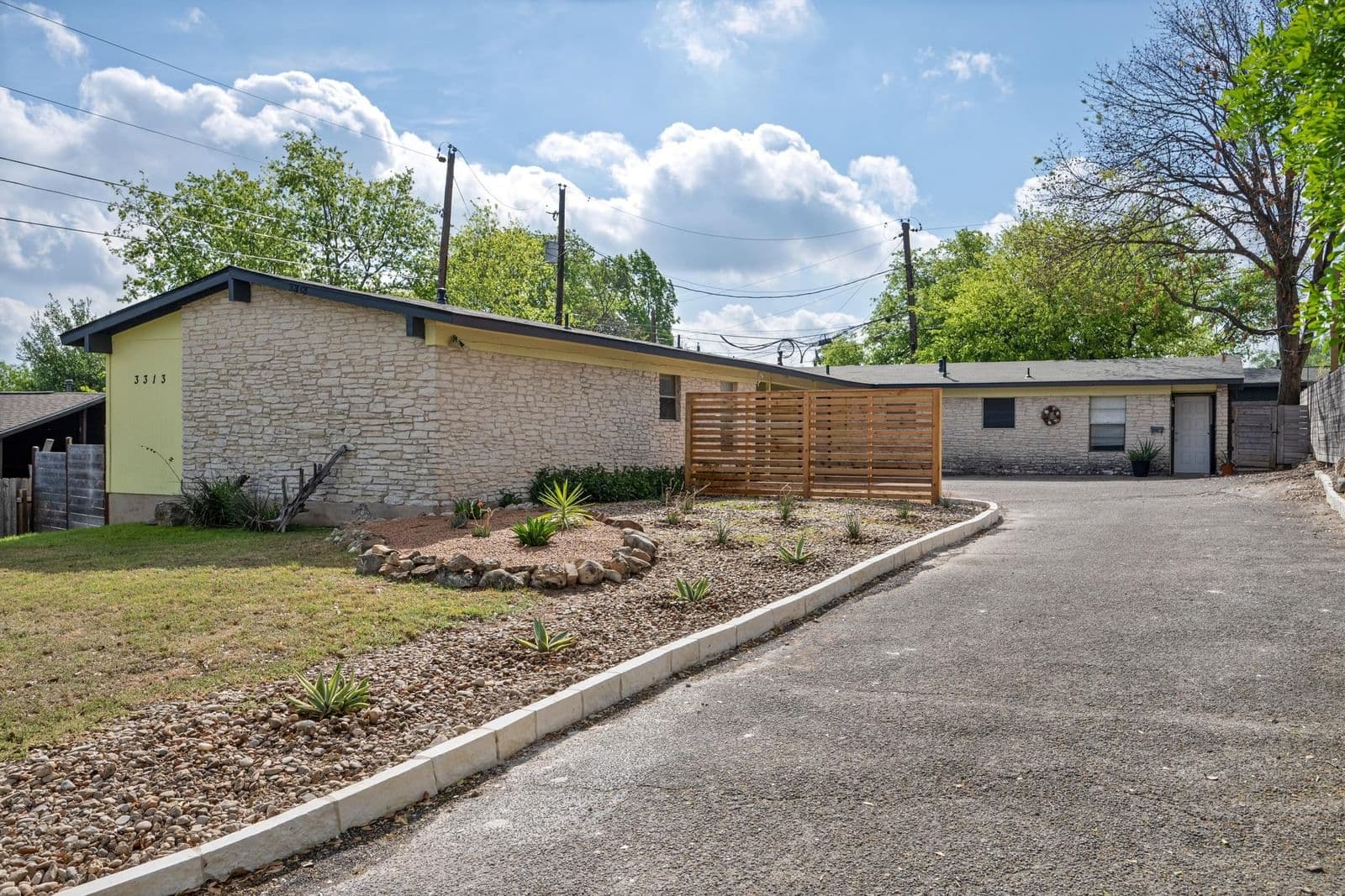 3313 S Oak Dr - Photo 3