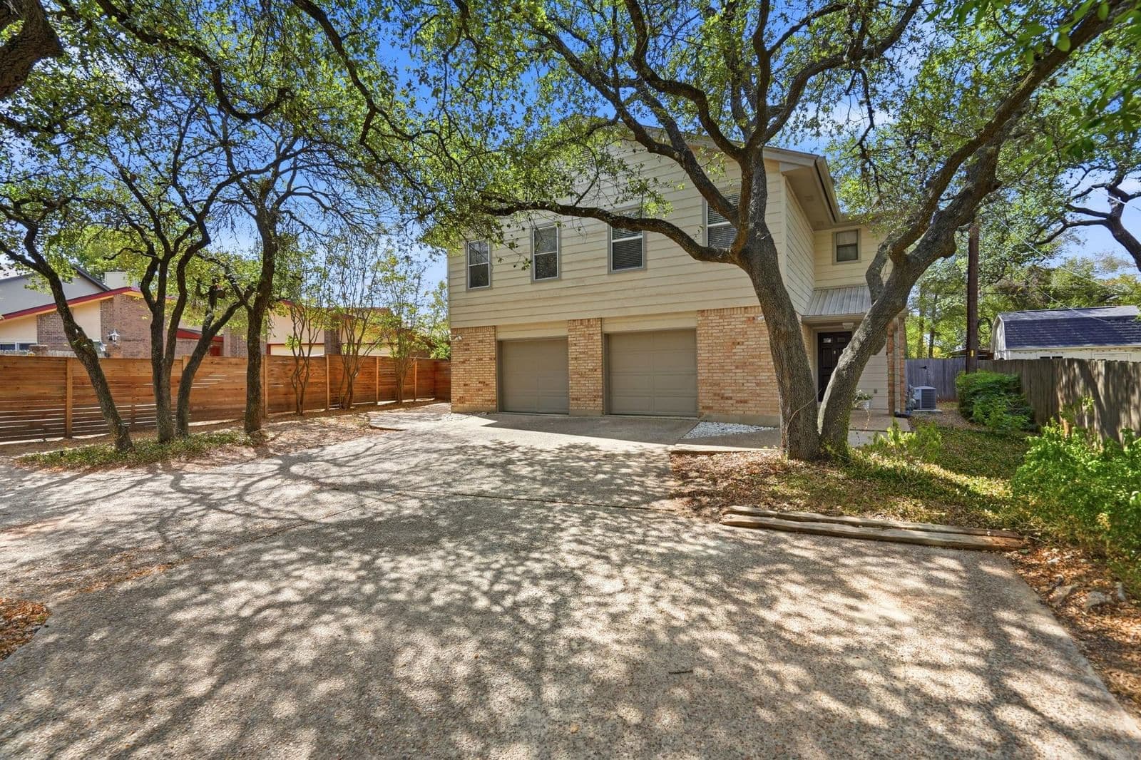 8604  Willowick Dr - Photo 3